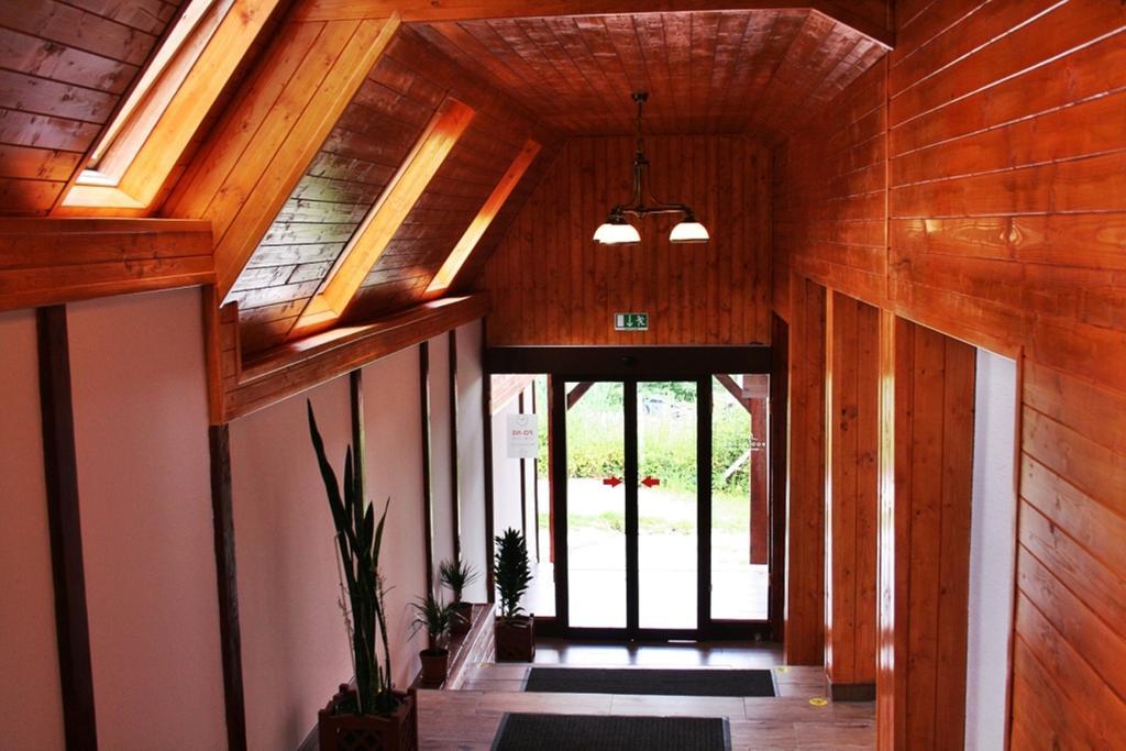 Pod Hradom Restaurant & Pension Topoľčany Eksteriør billede