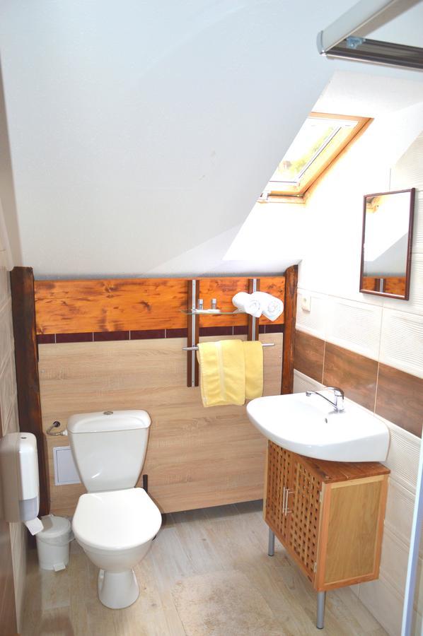Pod Hradom Restaurant & Pension Topoľčany Eksteriør billede